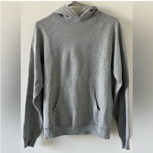 Naadam Gray Sweatshirt in Small - Picture 1 of 4